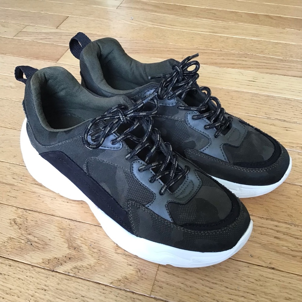 Steve Madden Camo Print Dark Green and Black Sneakers